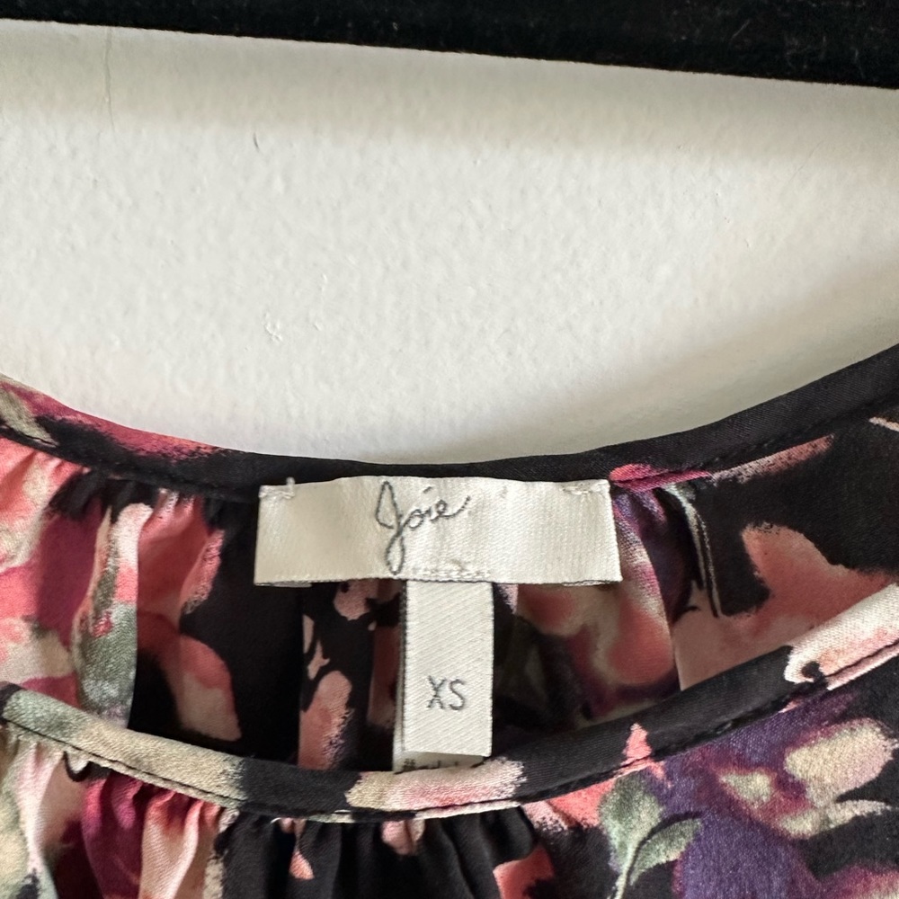 Joie Jilette Long Sleeve Floral Print Silk Cold Shoulder Top in Cavier Size XS - Picture 10 of 11